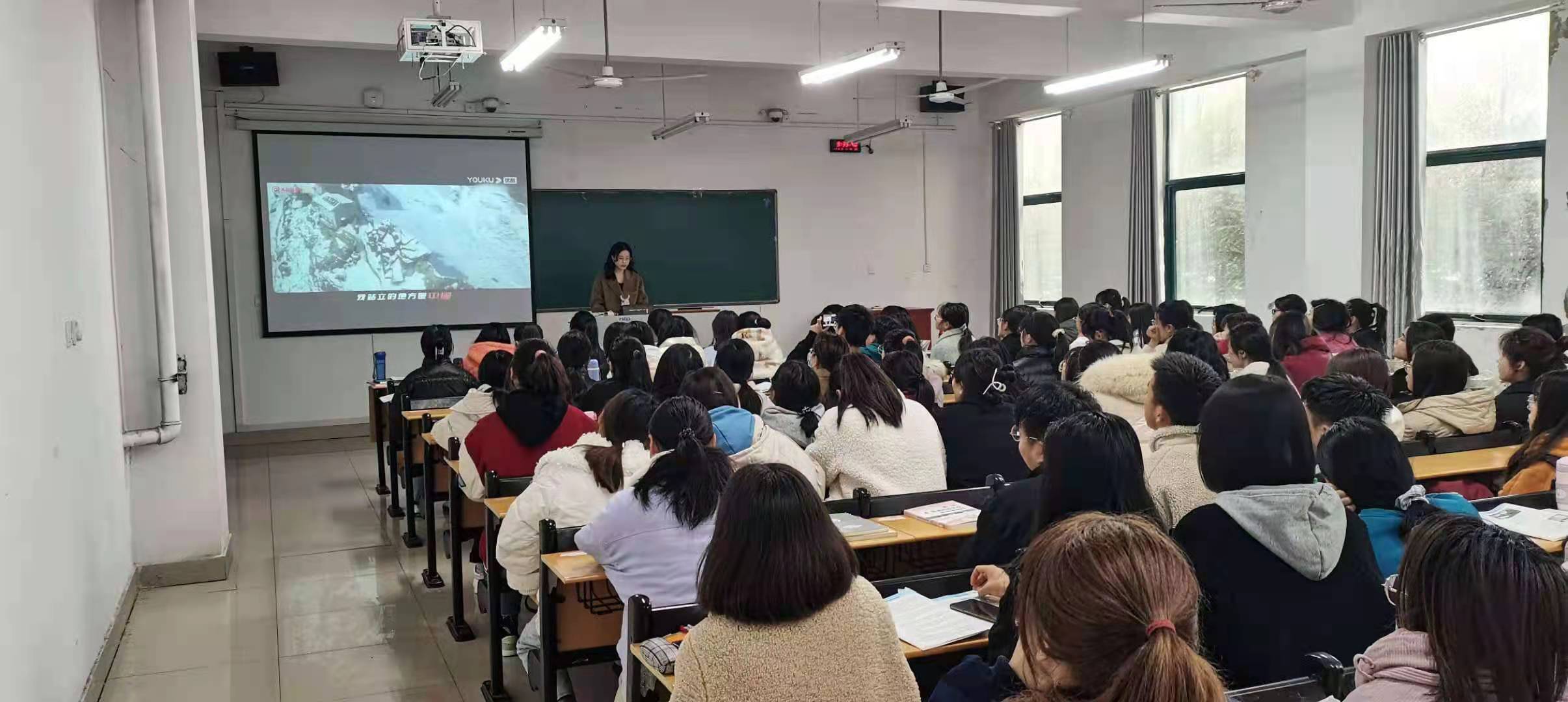 国产成人精品一区二区三区
