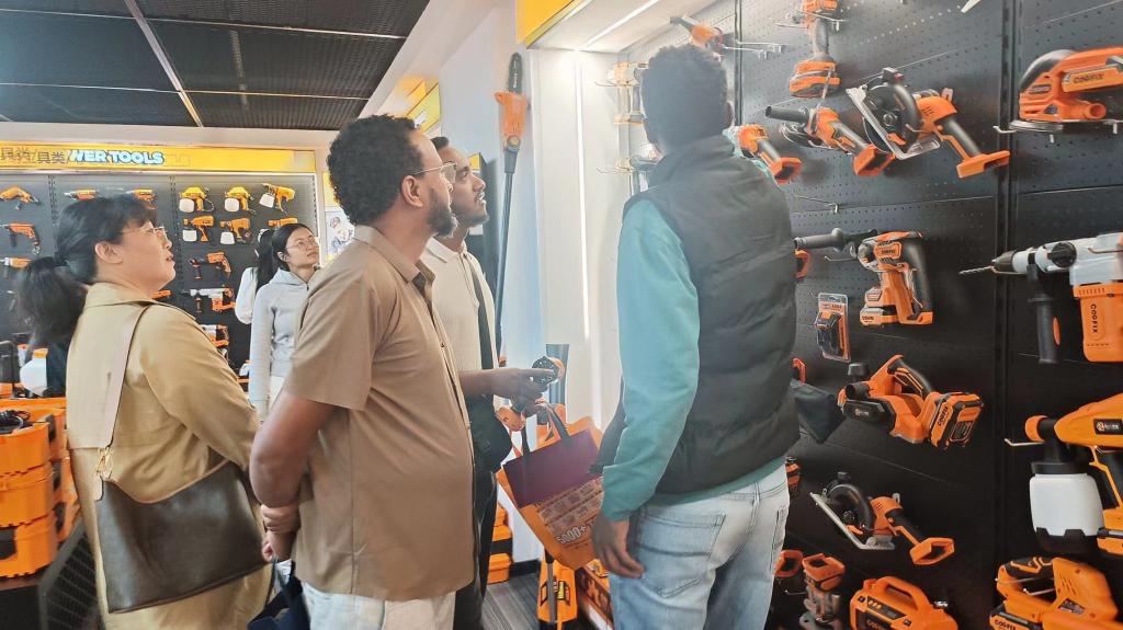 国产成人精品一区二区三区