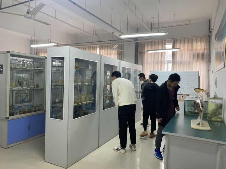 国产成人精品一区二区三区