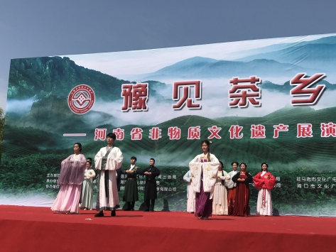 国产成人精品一区二区三区